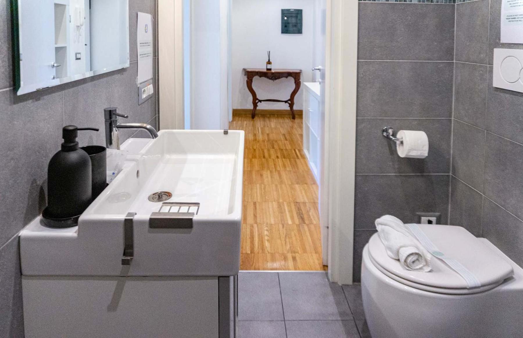 Colosseum Cosy Apartment Close To Metro Рим Экстерьер фото